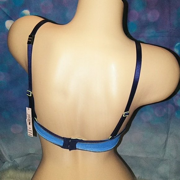 Victoria's Secret Balconet 32DD - Picture 3 of 6